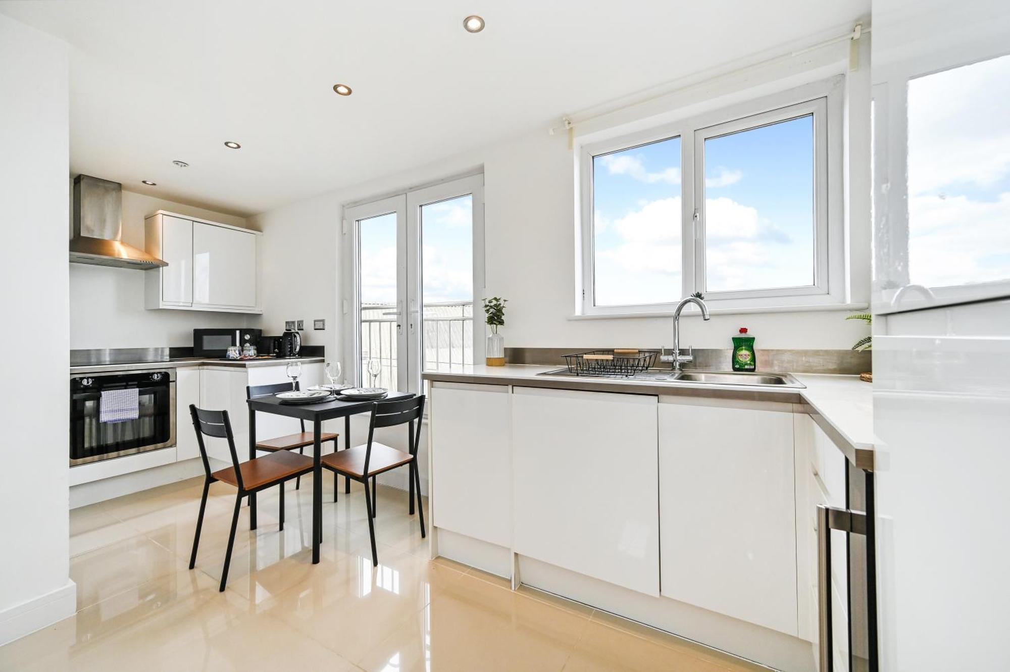 Family 1 Bed Apt Near Cardiff City Centre, Free Parking, Quiet, Secure Neighbourhood Dış mekan fotoğraf