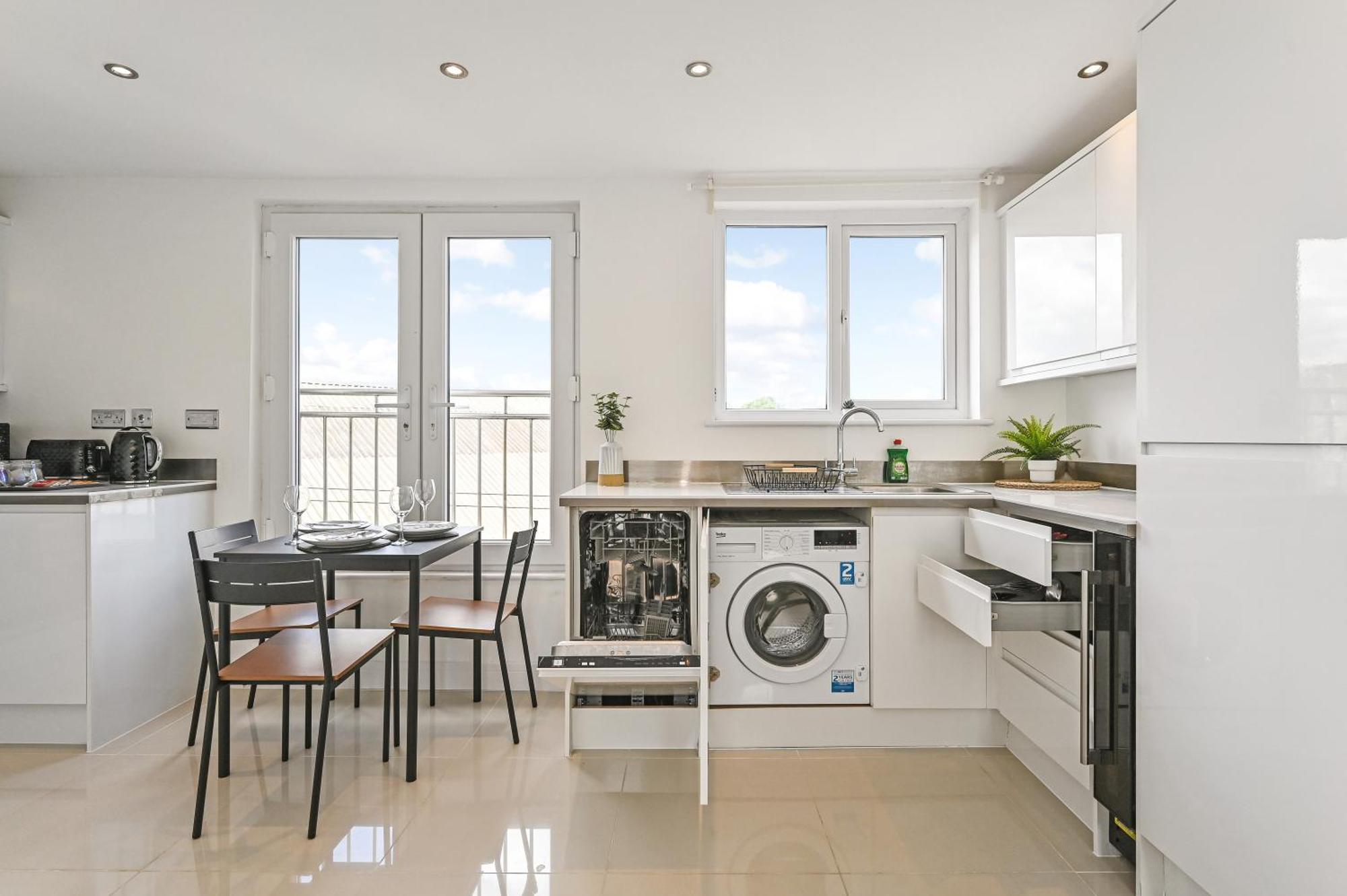 Family 1 Bed Apt Near Cardiff City Centre, Free Parking, Quiet, Secure Neighbourhood Dış mekan fotoğraf