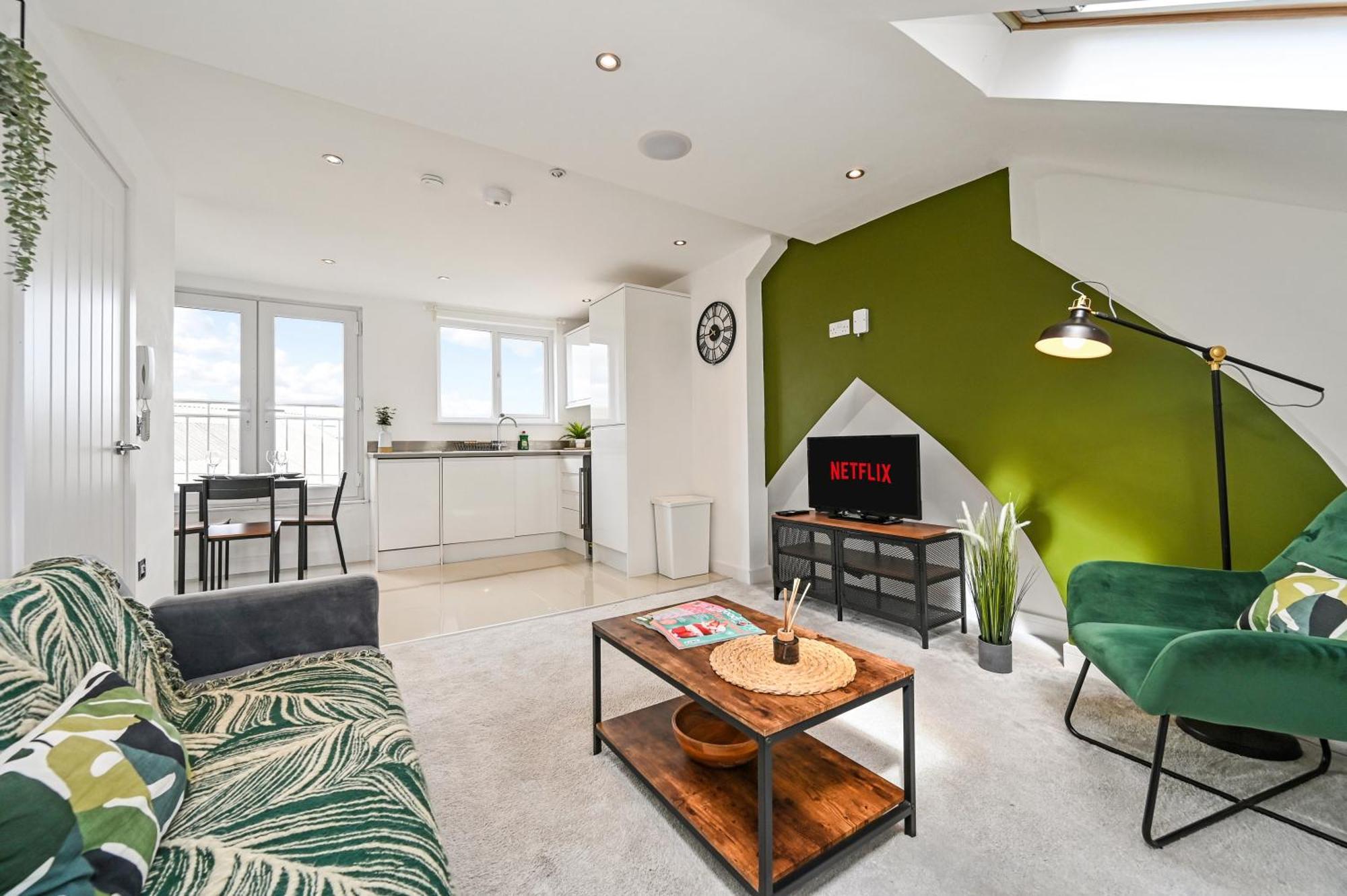 Family 1 Bed Apt Near Cardiff City Centre, Free Parking, Quiet, Secure Neighbourhood Dış mekan fotoğraf