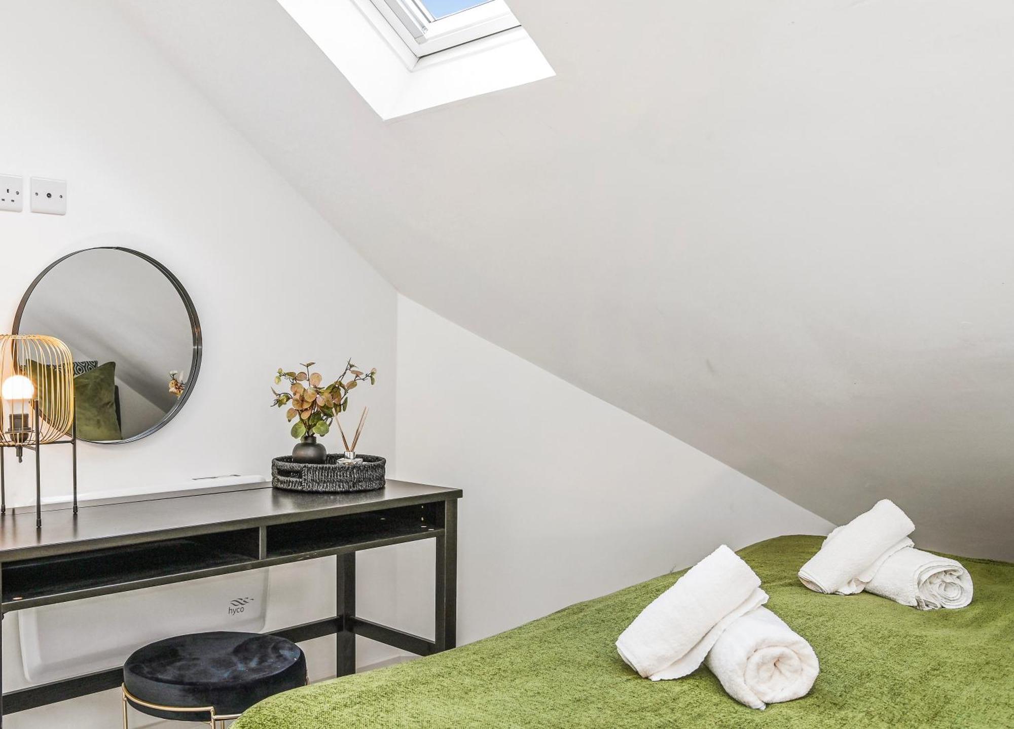 Family 1 Bed Apt Near Cardiff City Centre, Free Parking, Quiet, Secure Neighbourhood Dış mekan fotoğraf