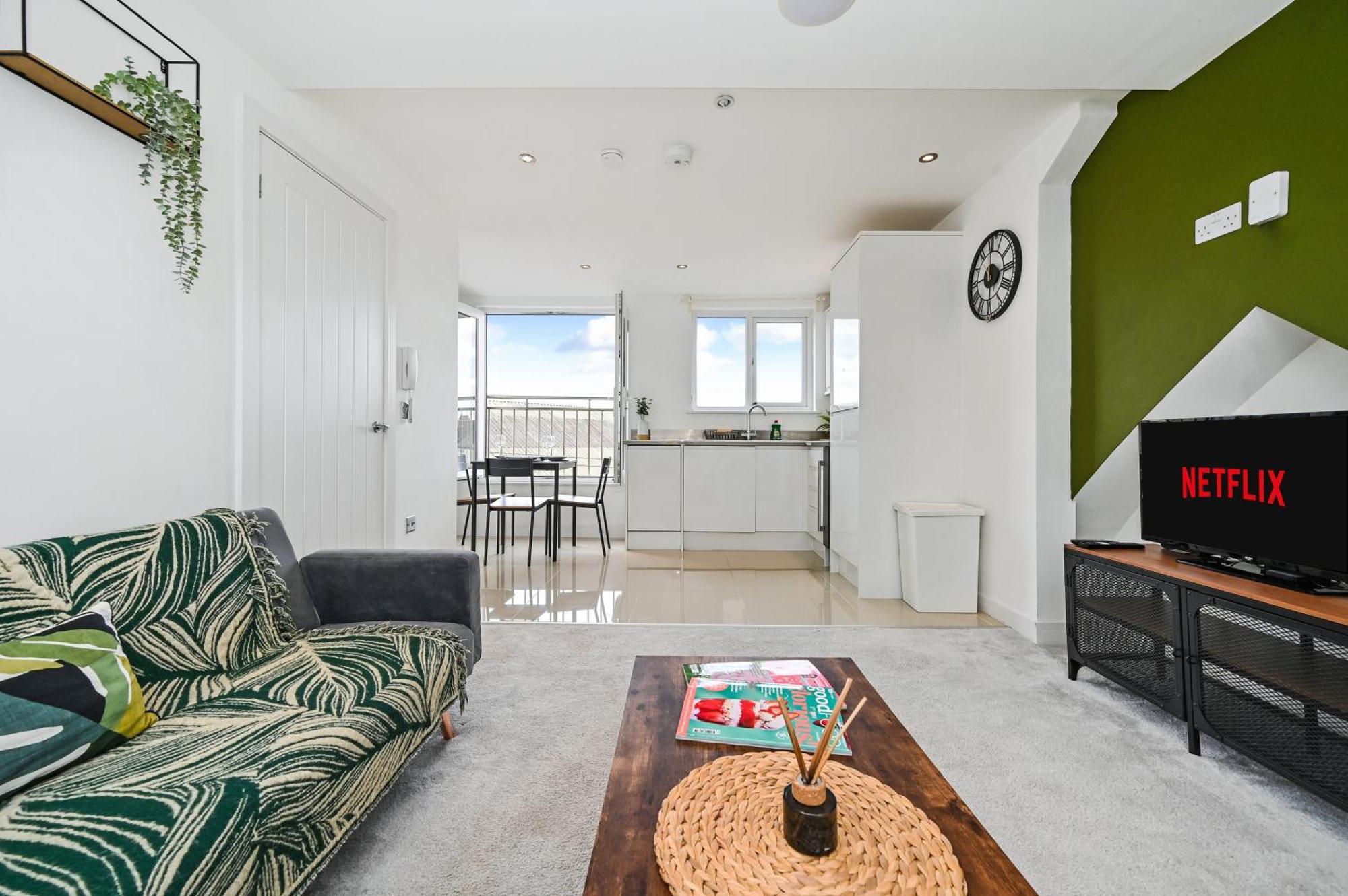 Family 1 Bed Apt Near Cardiff City Centre, Free Parking, Quiet, Secure Neighbourhood Dış mekan fotoğraf